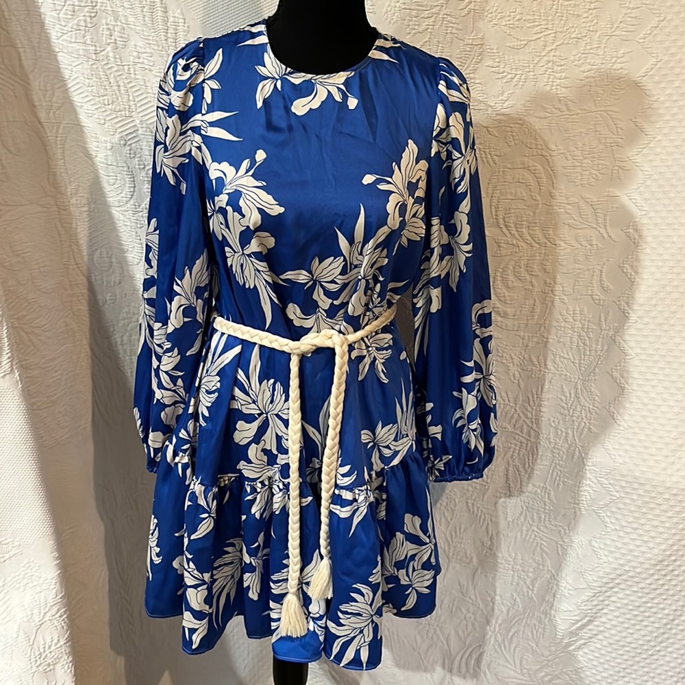 Elegant Blue Floral Dress